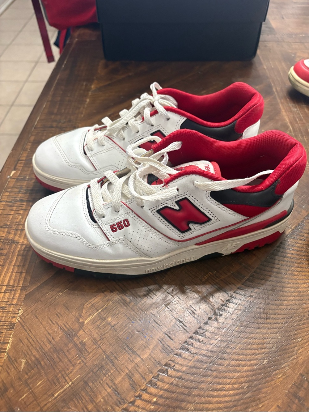 Men’s New Balance White and Red 550 Low-Top Sneakers